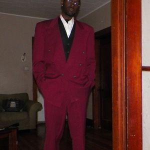 Meet your Posher, Larry